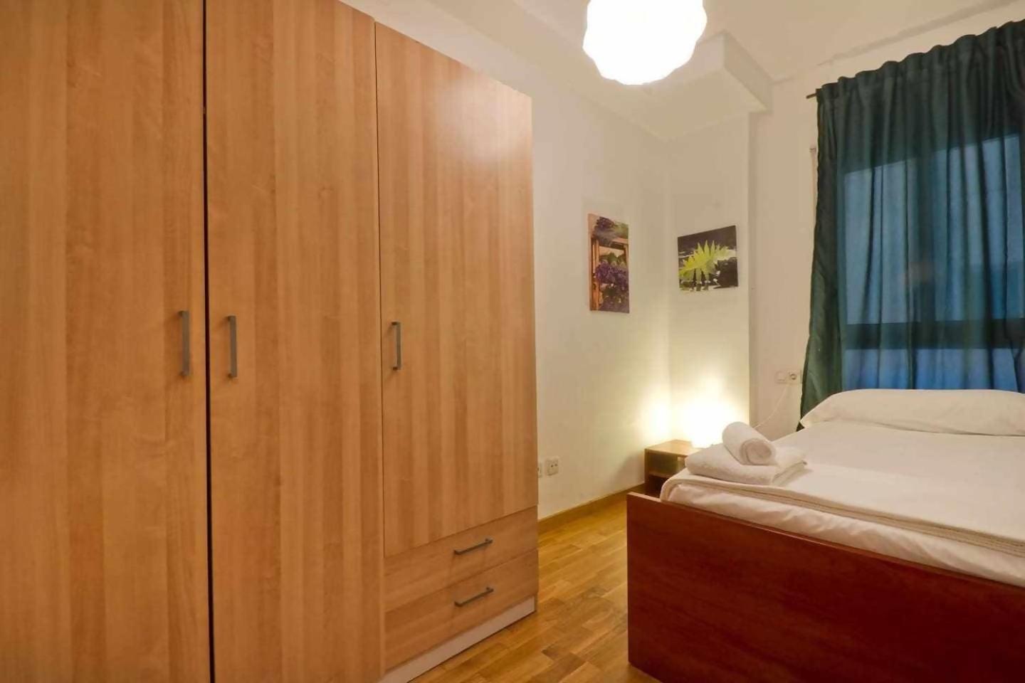 Comfortable 4 2bath W Balcony Appartamento Barcellona